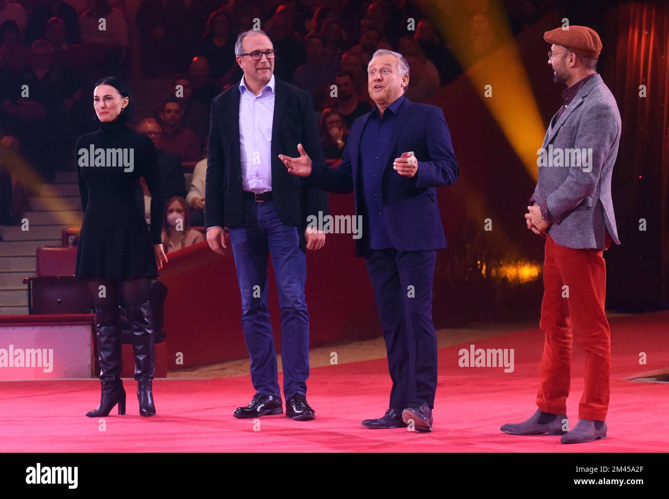 Munich, Germany. 09th Dec, 2022. Actress Mimi Fiedler, (l-r) lawyer Alexander Hold, ventriloquist Willer Nicolodi and actor Alexander-Klaus Stecher stand in the ring at Circus Krone during the recording of 'Stars in the Ring. The show is scheduled to air on Sat.1 on December 30, 2022. Credit: Felix Hörhager/dpa/Alamy Live News Stock Photo