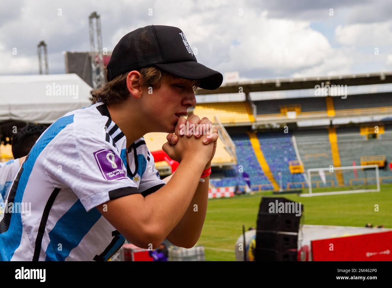 Argentina fans react during the live transmission of the FIFA World Cup