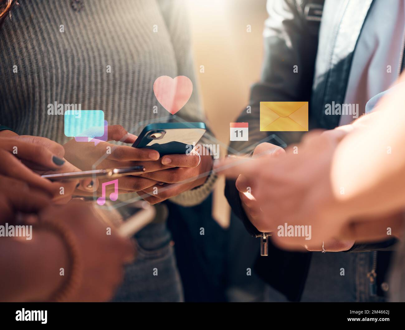 Online friends hi-res stock photography and images - Alamy