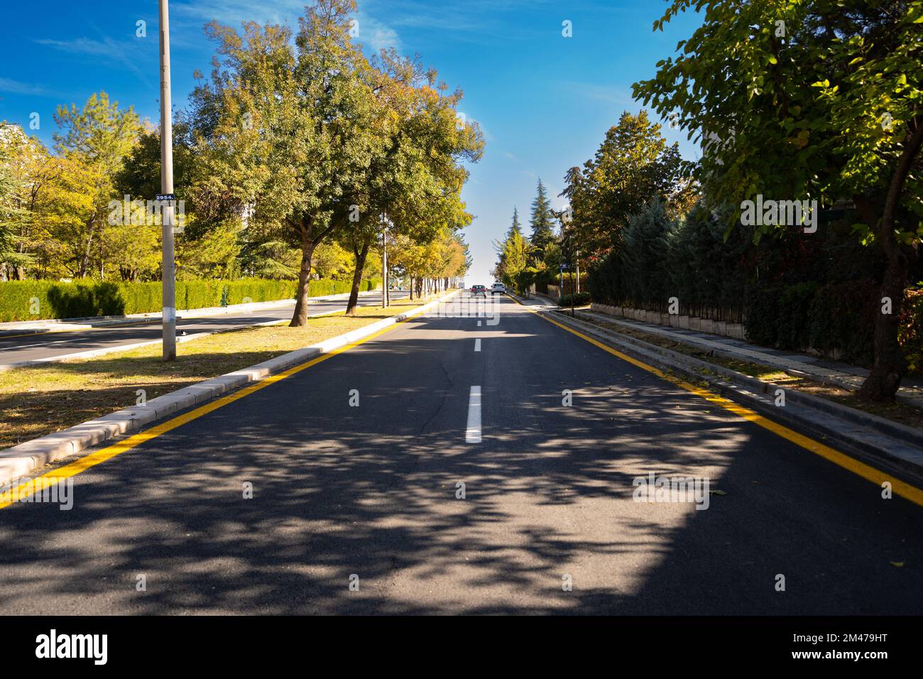 Empty street in autumn hi-res stock photography and images - Alamy