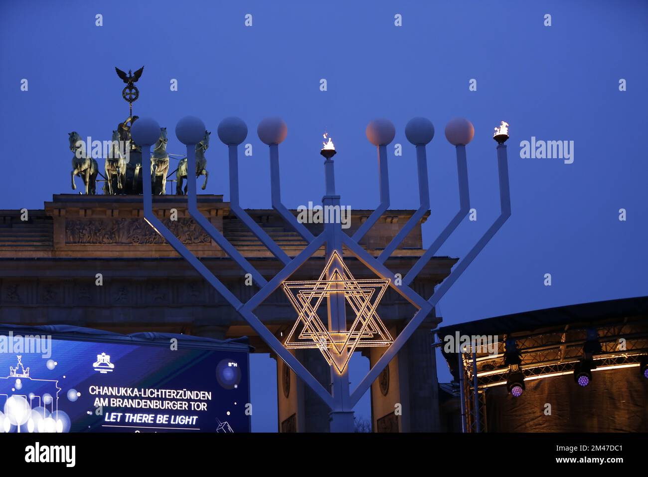 (12/18/2022) Berlin Hanukkah at the Brandenburg Gate inauguration