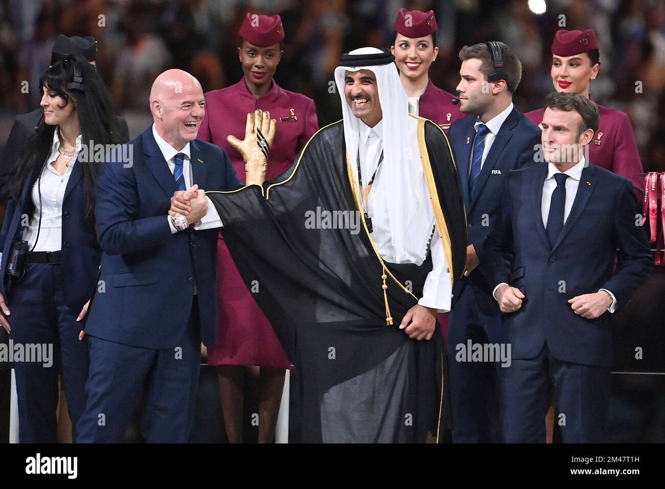 Award ceremony: UPAMECANO Dayot (FRA) walks past the trophy, cup, trophy,  disappointment, frustrated, disappointed, frustrated, rejected, left:  GUENDOUZI Matteo (FRA). Game 64, FINAL Argentina - France 4-2 nE (3-3) on  December 18th