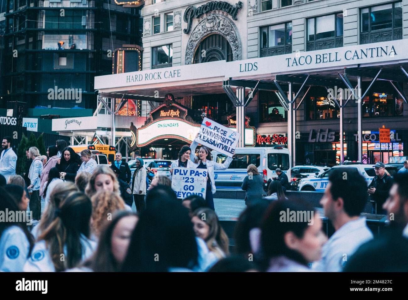 New York Manhattan, 02.10 - 10.10.22: Ukraine protest at the times Square.  Foto: pressefoto Mika Volkmann Stock Photo