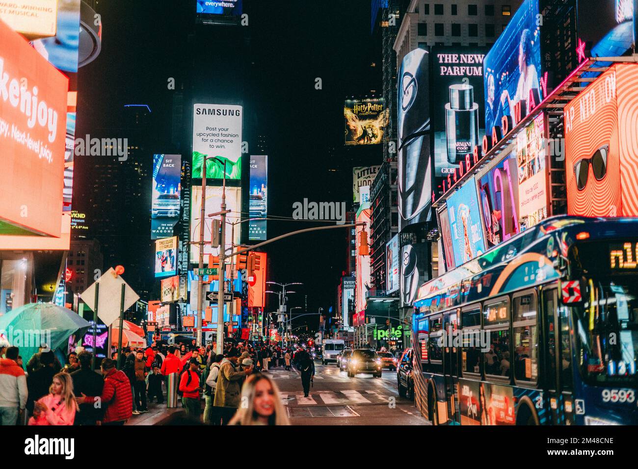 New York Manhattan, 02.10 - 10.10.22: Times Square am Abend.  Foto: pressefoto Mika Volkmann Stock Photo