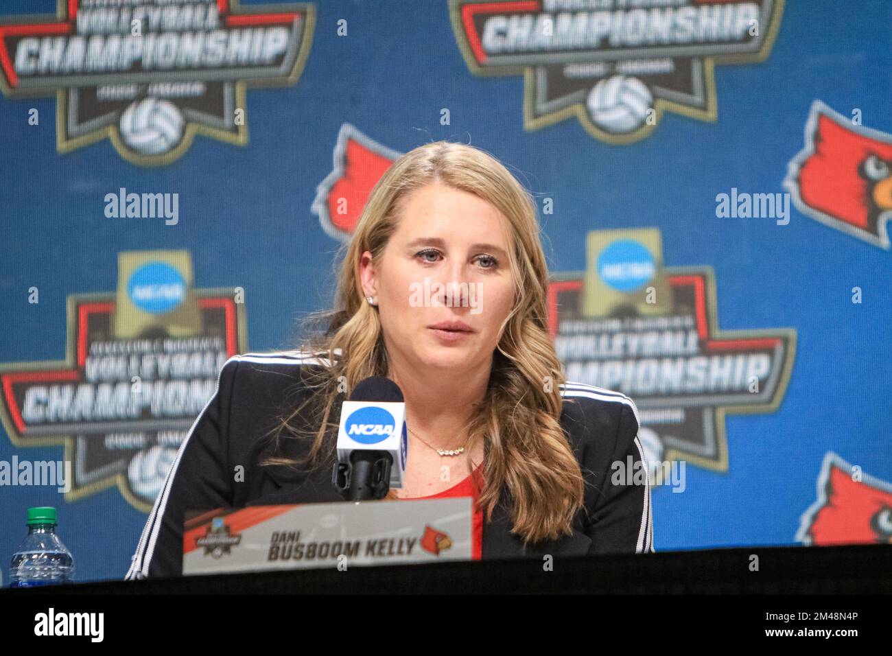 In the NCAA Volleyball Championship, Louisville, coached by two former