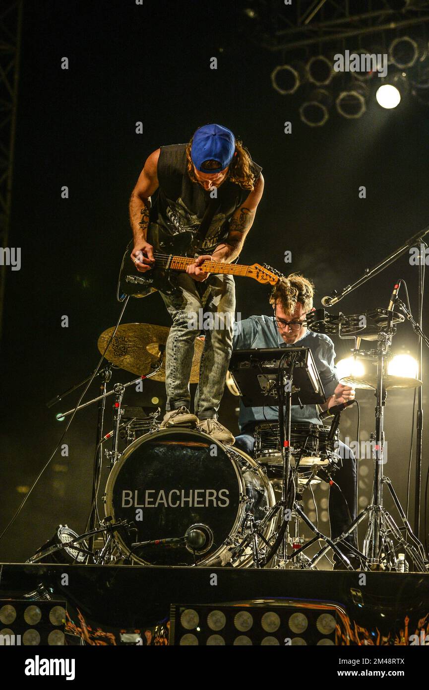Shadow of the City Bleachers in concert Stock Photo Alamy
