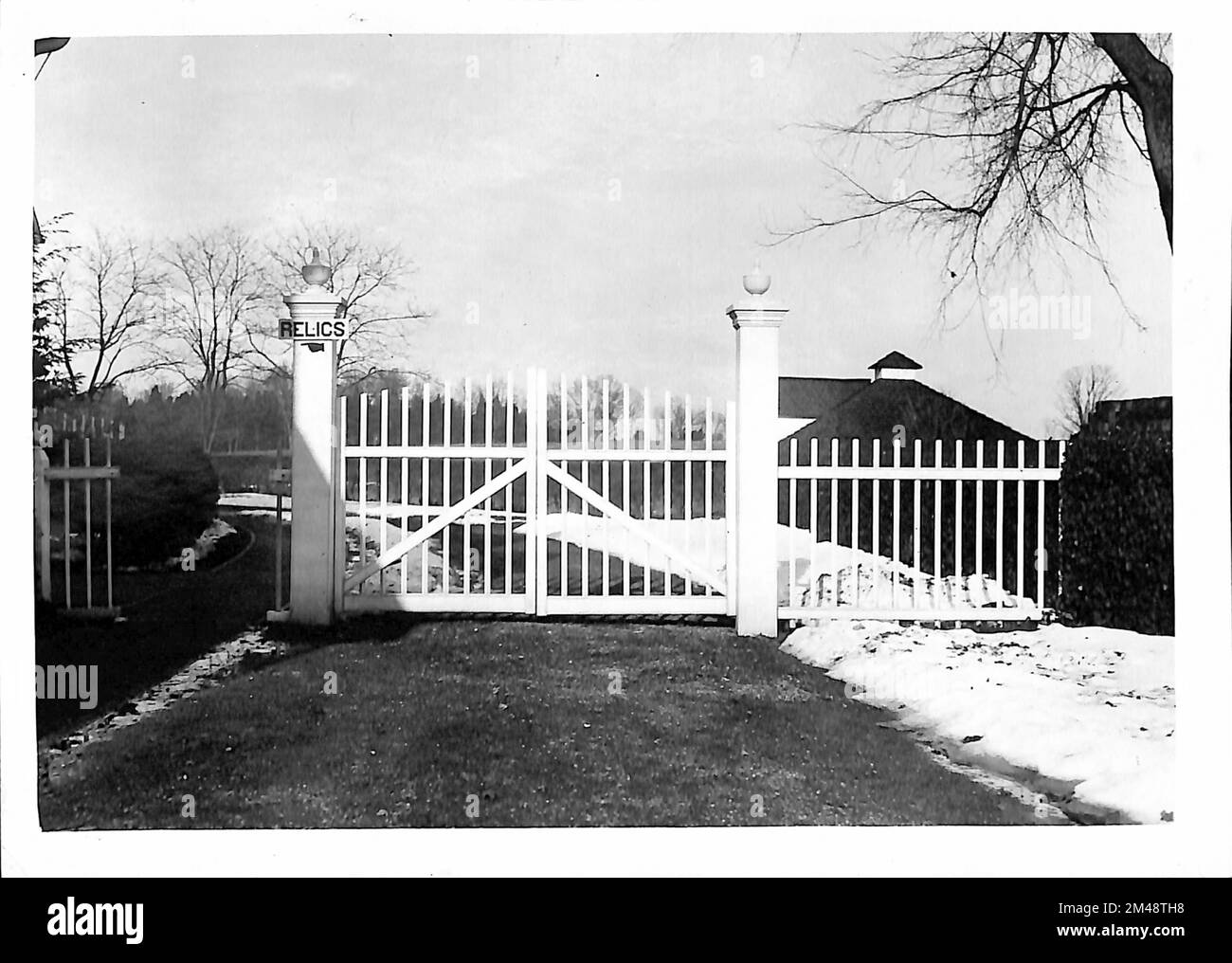 Winter Scenes of Mount Vernon Homestead and Adjoining Scenes. Original