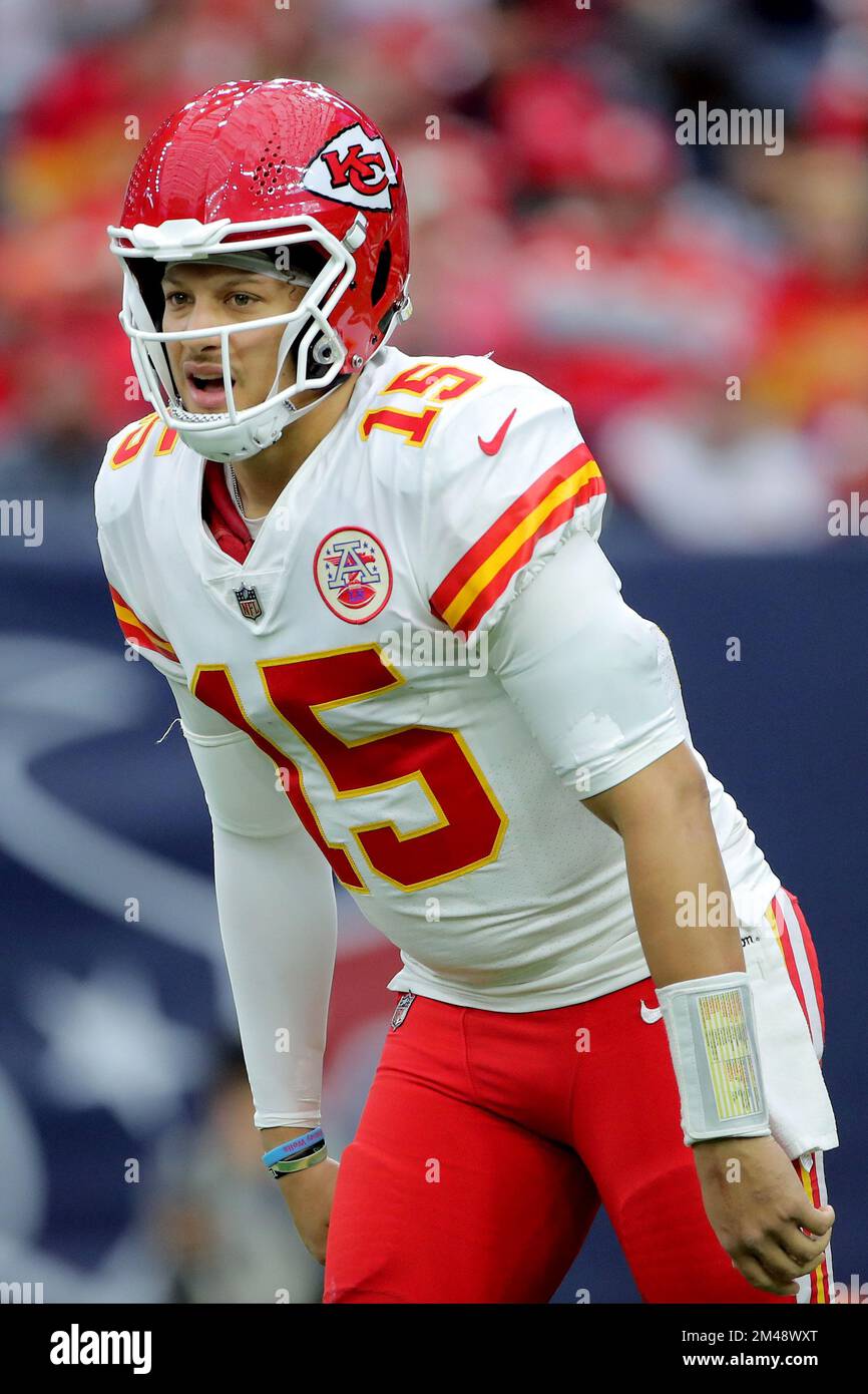 Houston, Texas, USA. 18th Dec, 2022. Kansas City Chiefs PATRICK MAHOMES  (15) brake out the pocket during the game between the Kansas City Chiefs  and the Houston Texans in Houston, Texas at