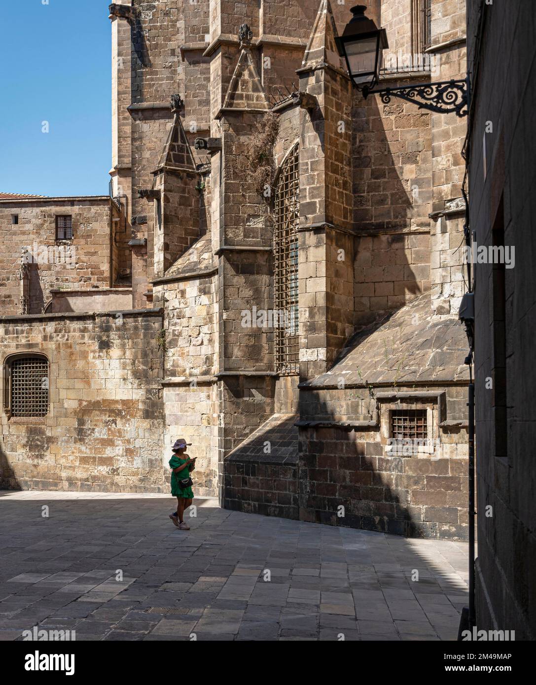 Rear of La Catedral de la Santa Creu in the Barri Gotic district, Barcelona, Catalonia, Spain Stock Photo