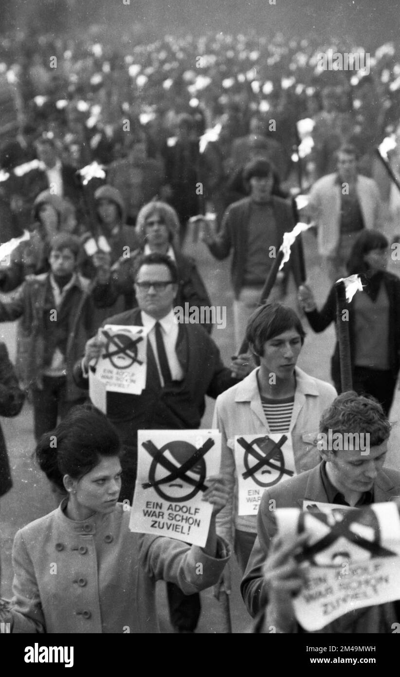 During the 1969 federal election campaign, here in Recklinghausen in