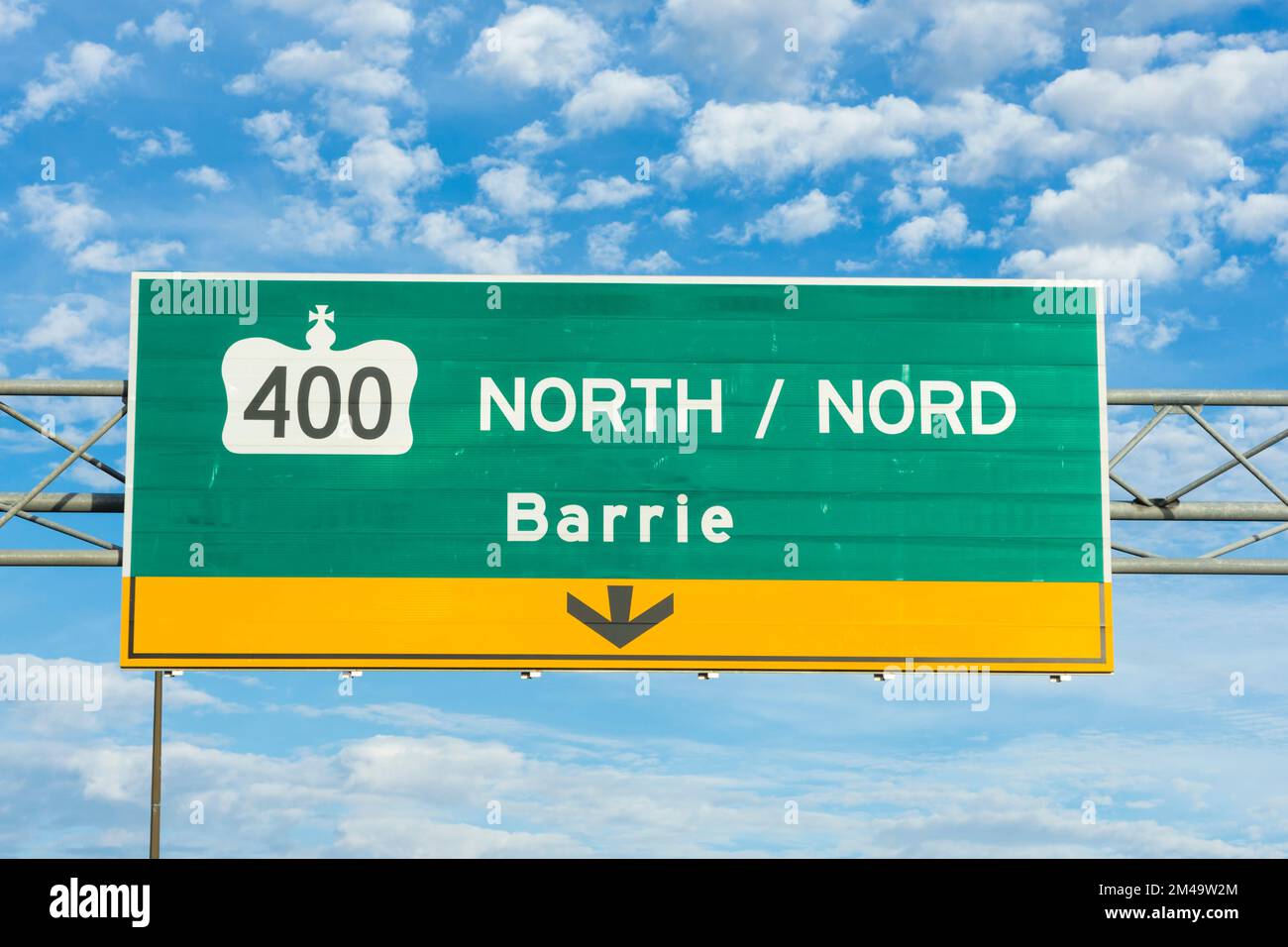 400 highway, north towards Barrie, road sign, Toronto, Ontario, Canada Stock Photo