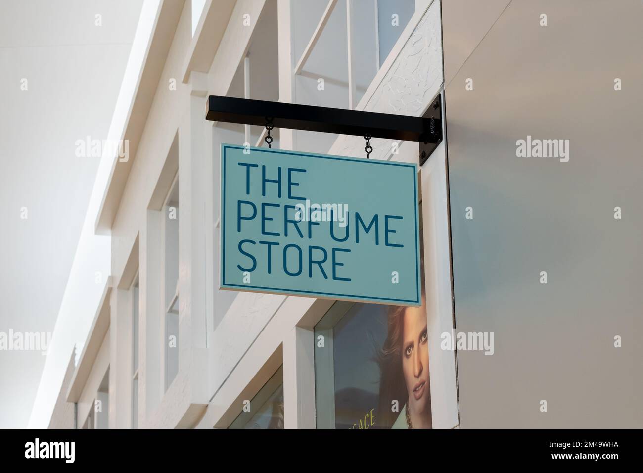 The perfume shop sign hi res stock photography and images Alamy