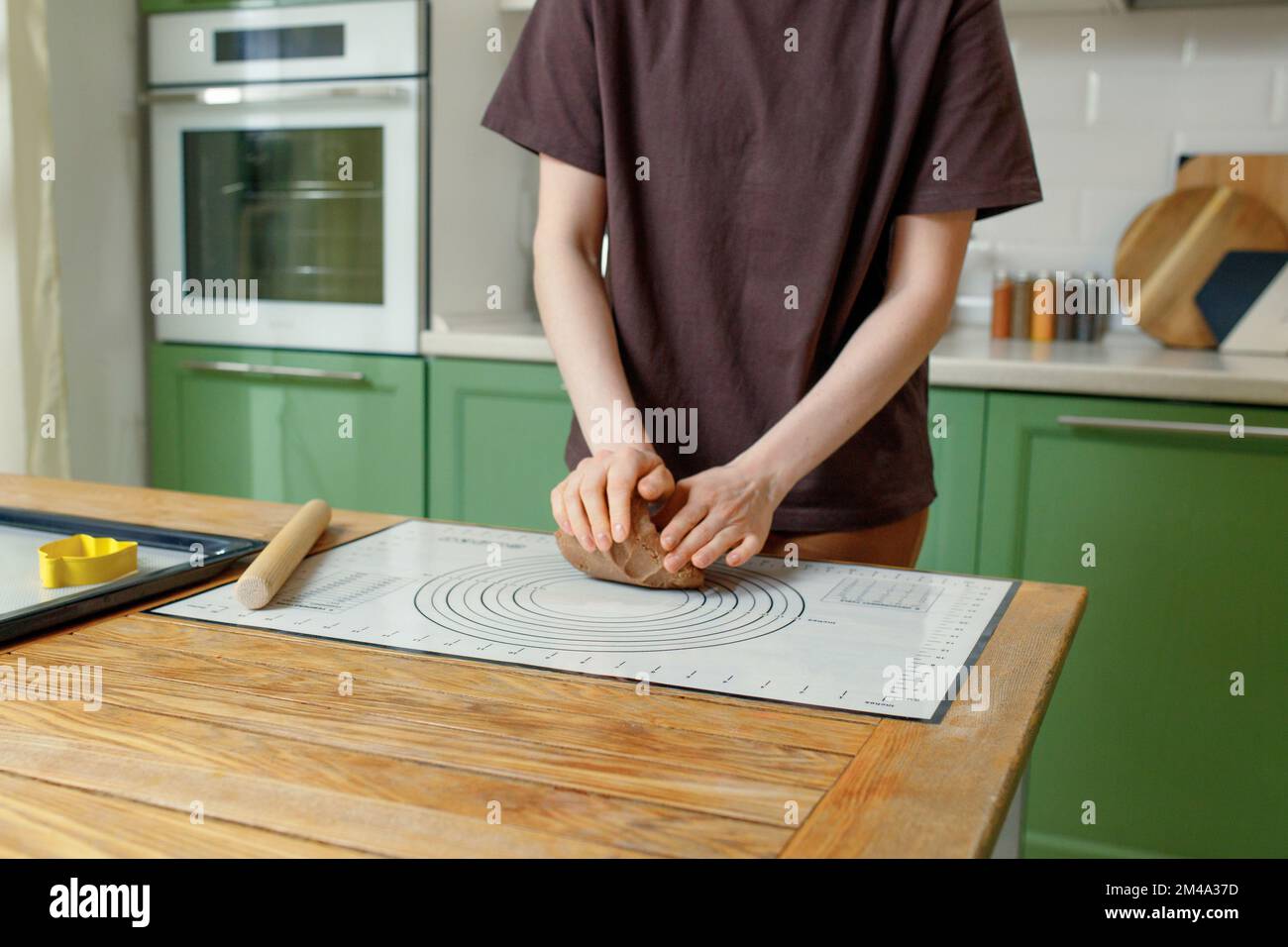 Dessert cooking process using a silicone baking mat with markings Stock Photo