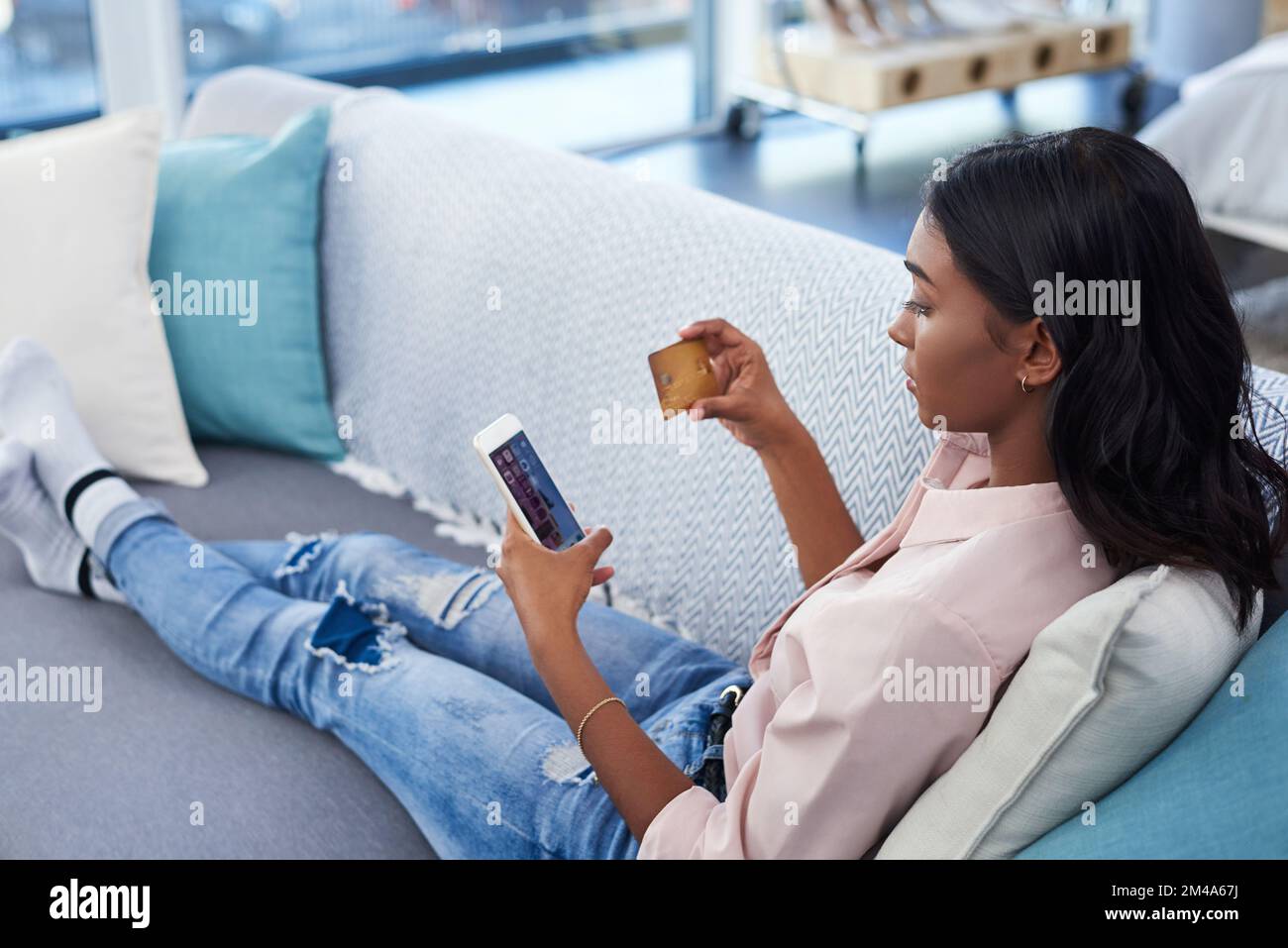 These banking apps have made making payments easier. an attractive