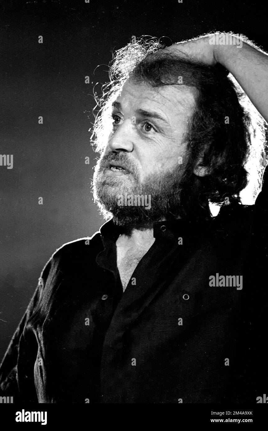 Joe Cocker performing on the TV show "Solid Gold" in 1986 Credit: Ron ...