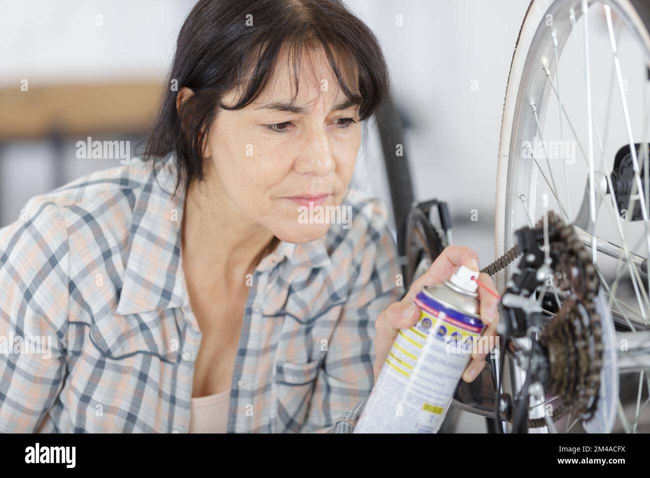 Oiling tools hires stock photography and images Alamy