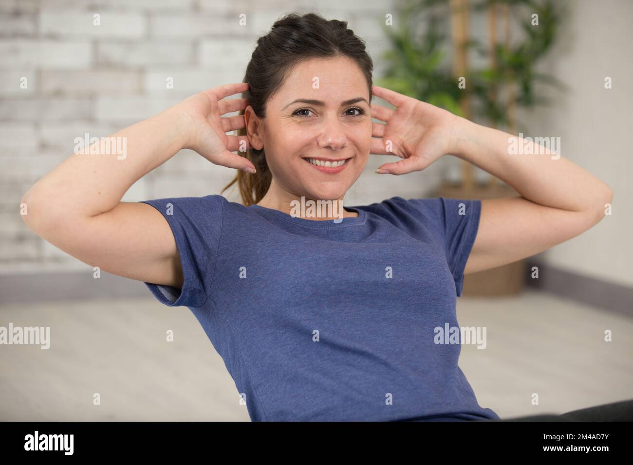 Shape sit ups hi-res stock photography and images - Alamy
