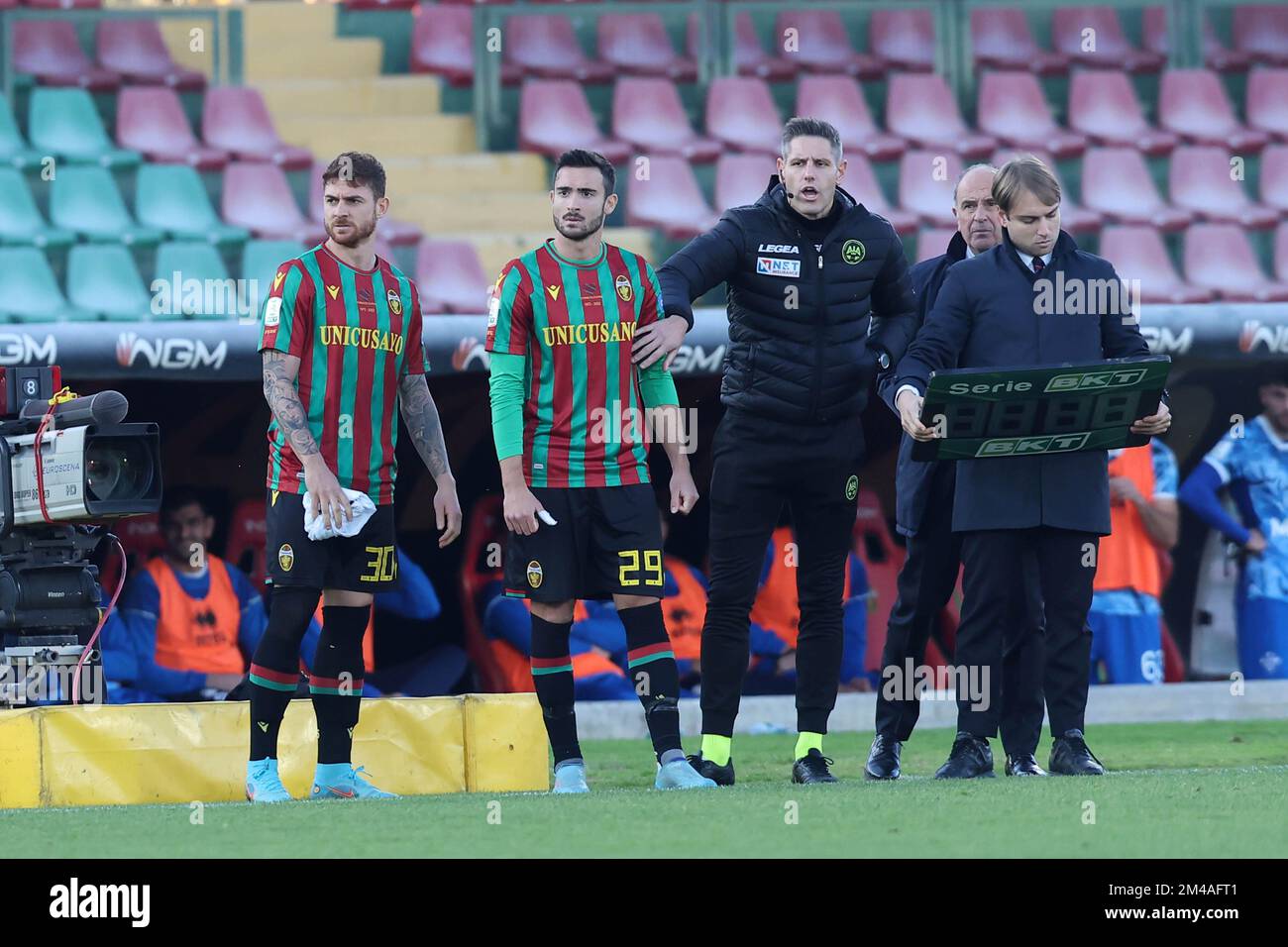 World Football Badges News: Italy - 2017/18 Serie B