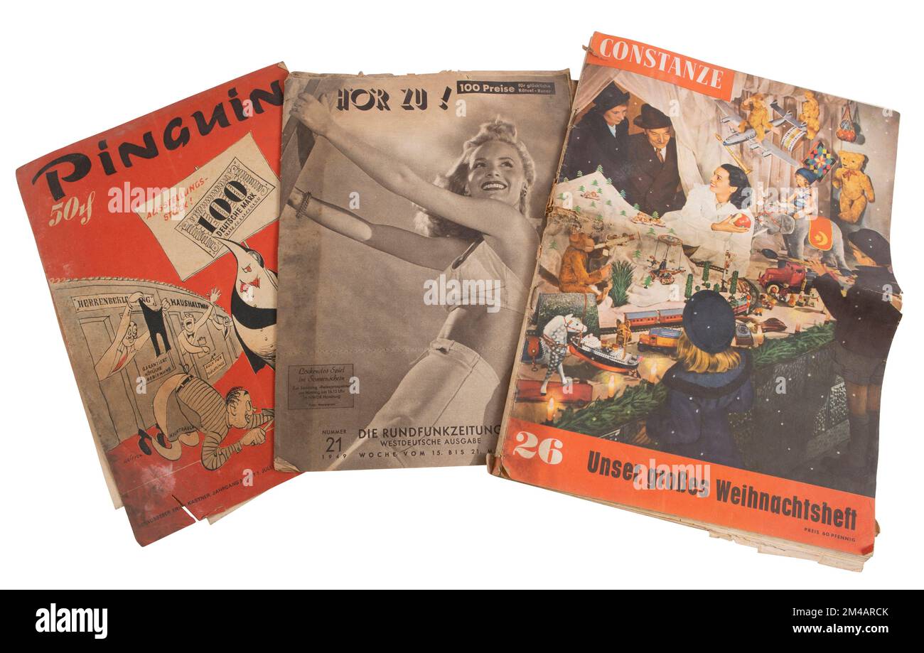 Nchkriegsillustrierte Pinguin von 1948, Hörzu von 1949 und Constanze von 1950 Stock Photo