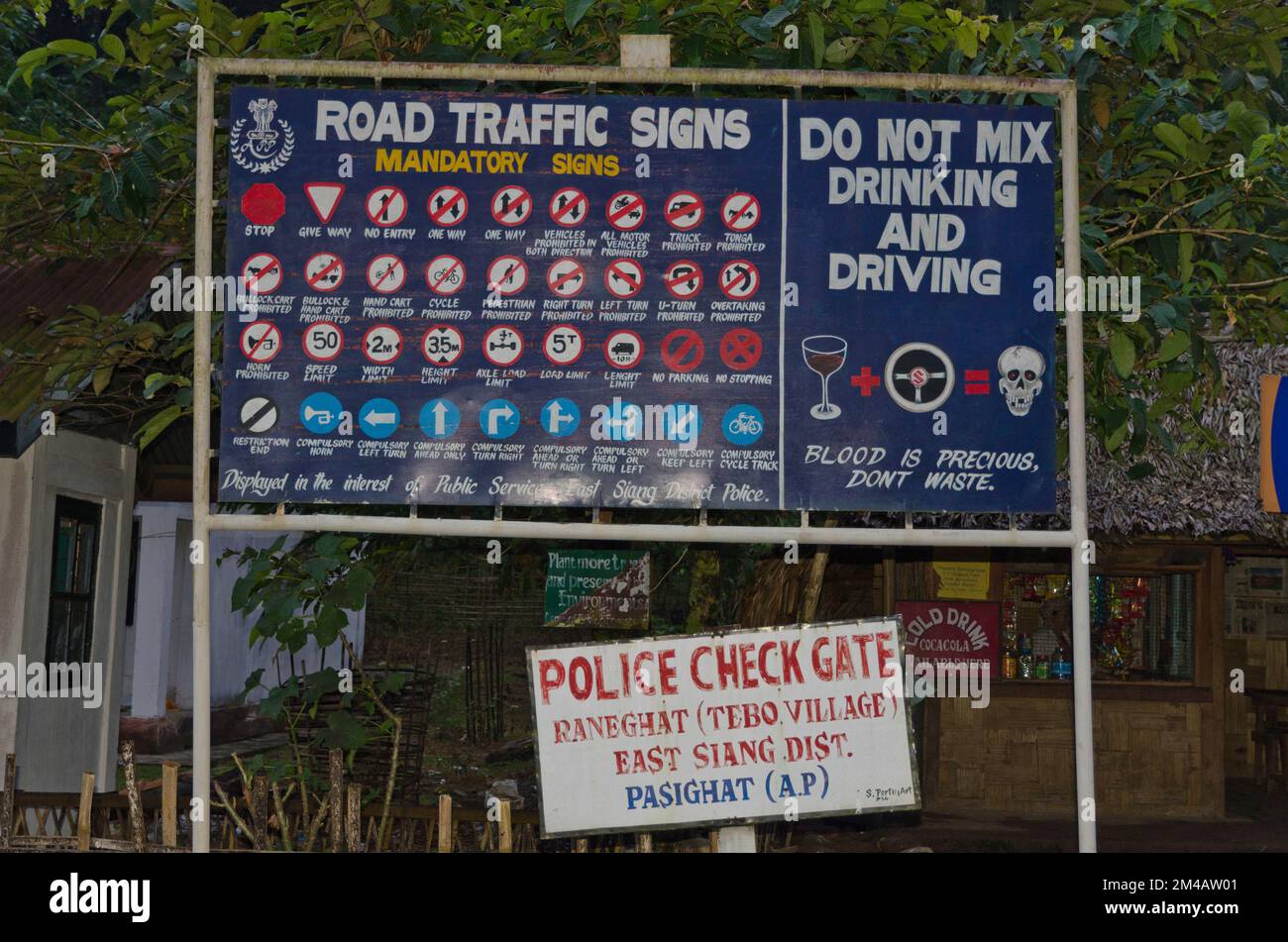 India traffic rules hi-res stock photography and images - Alamy