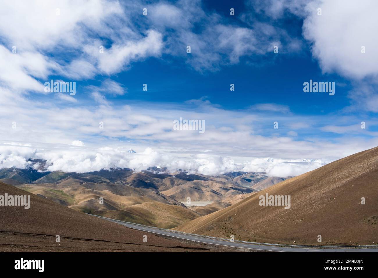 View of the Himalayan mountain range from Pang La Pass. Tibet Autonomous Region. China. Stock Photo
