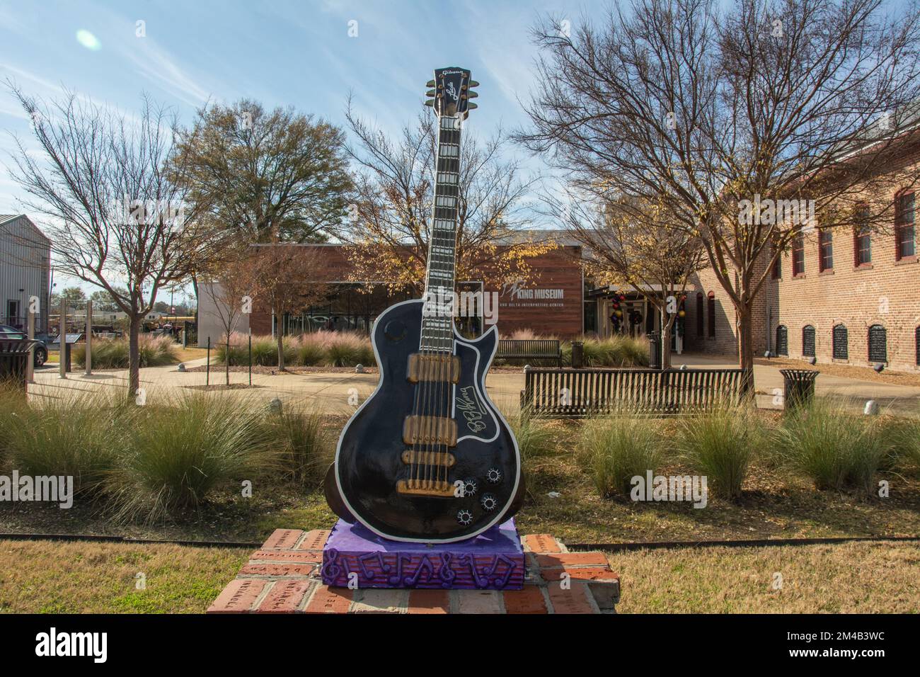 Indianola, USA – December 1, 2022 - Tribute guitar sculpture in front of the B.B. King Museum and Delta Interpretive Center in Indianola, Mississippi Stock Photo