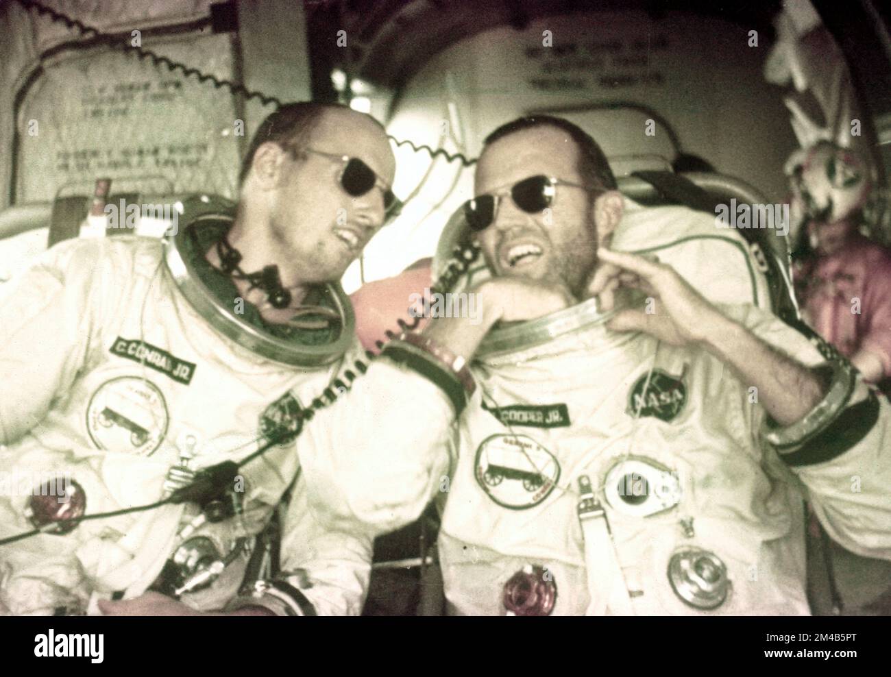 Project Gemini 5: Astronauts Conrad and Cooper soon after the feat, August 1965 Stock Photo