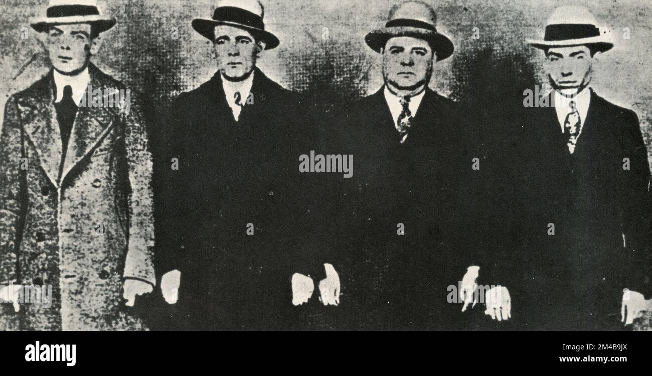 From left: Mafia mobsters Ed and Jack Diamond, Fatty Wash, and Charles Luciano after their arrest, USA 1927 Stock Photo