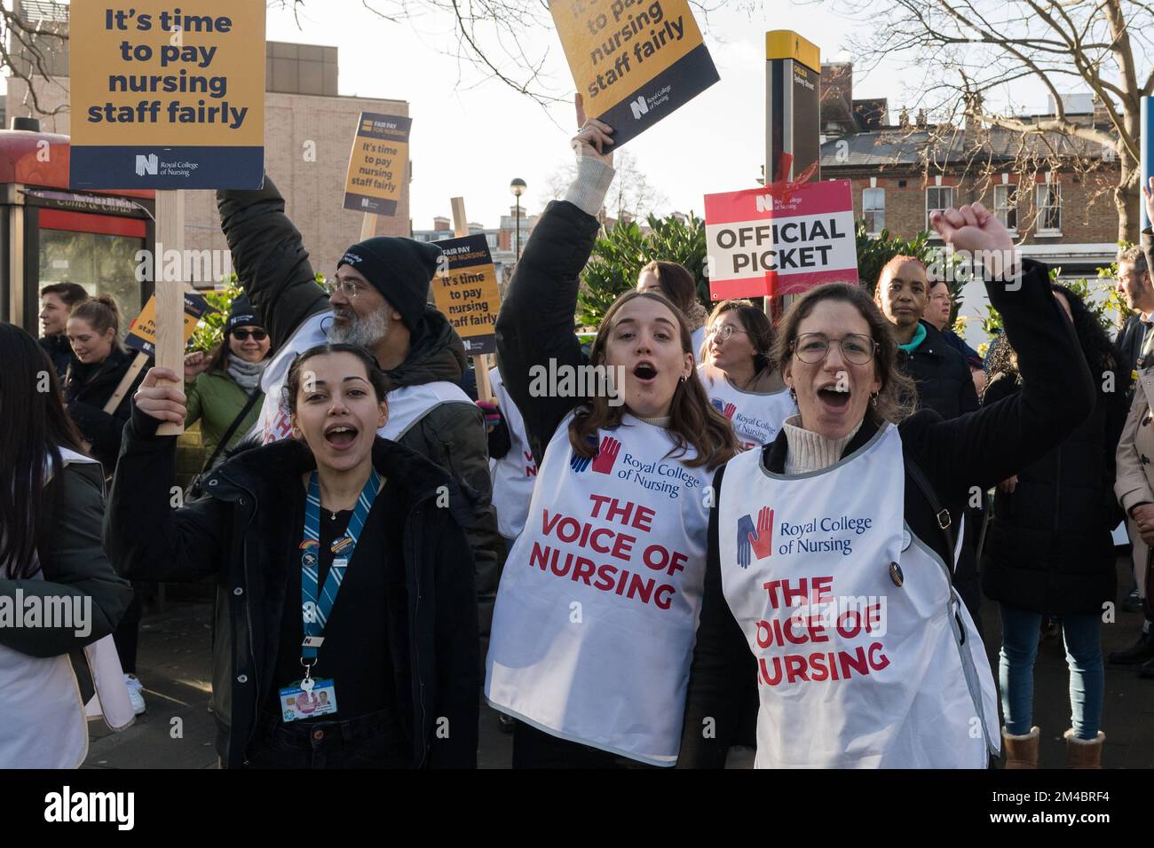 London, UK. 20th December, 2022. Nurses join the picket line outside