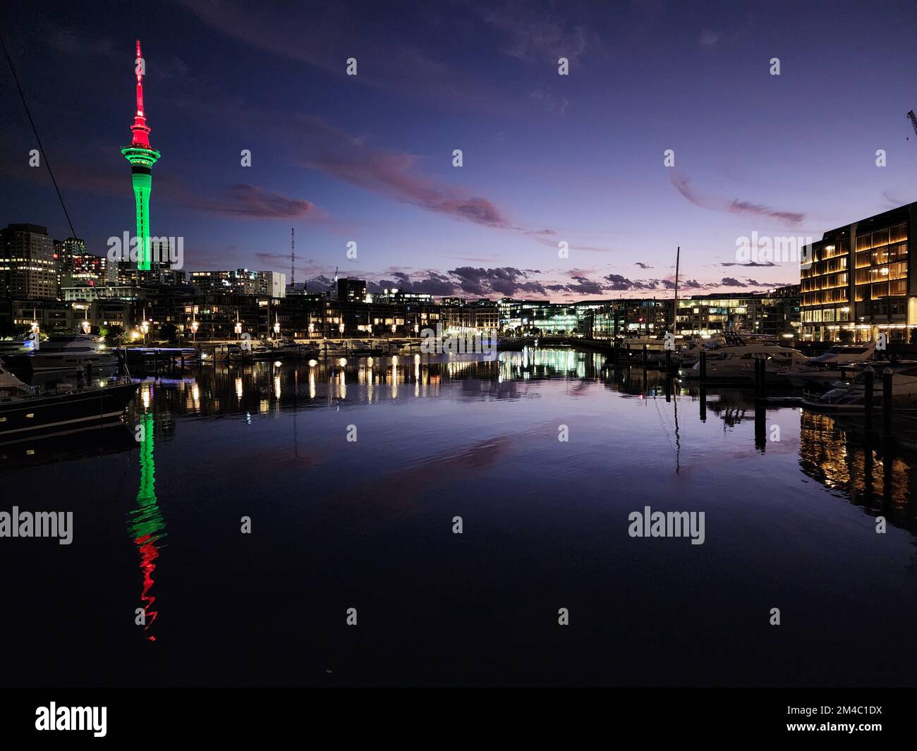 Cityscape night reflected in water hi-res stock photography and images ...