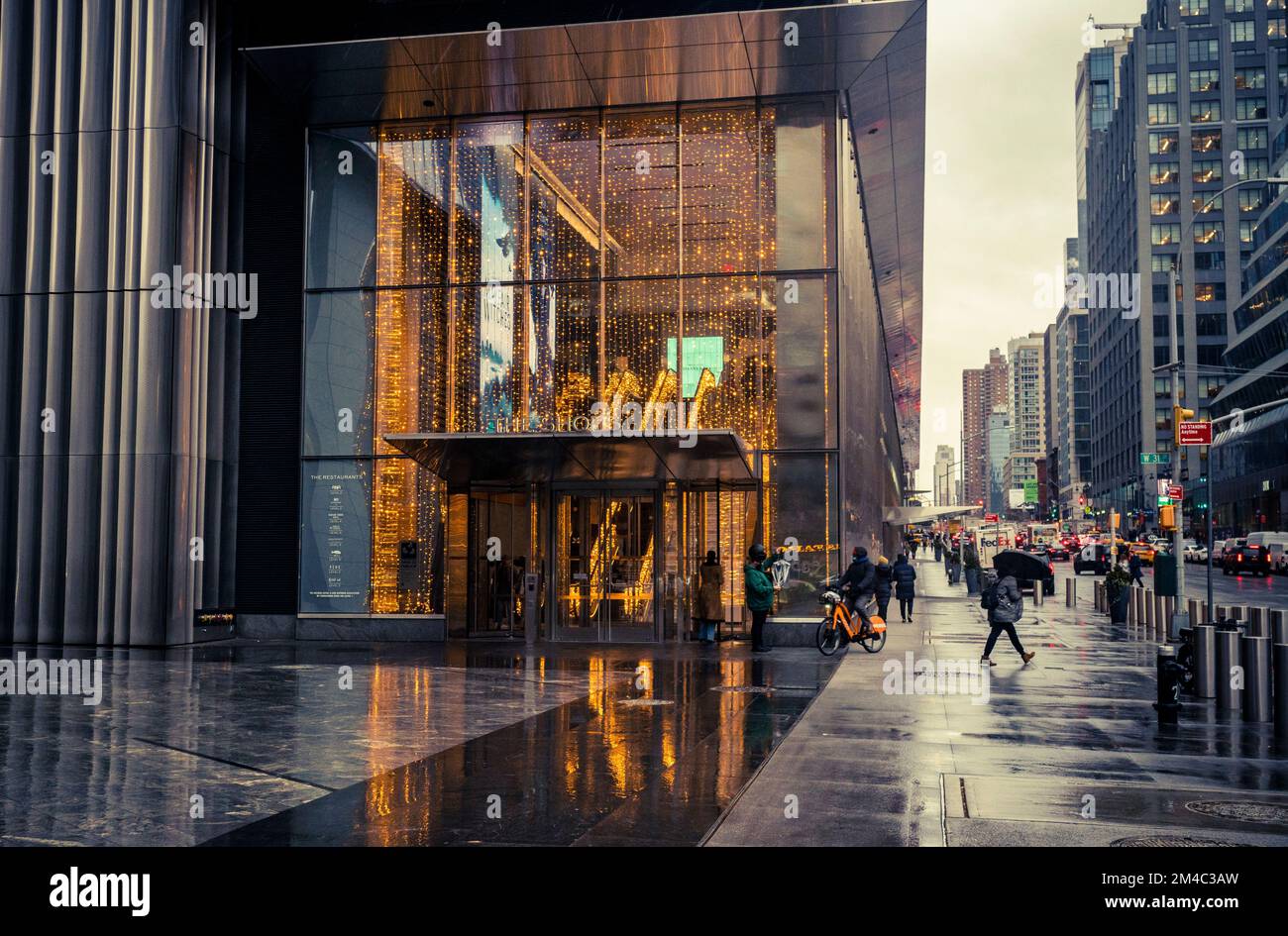 Entrance to The Shops in the Hudson Yards mall on Tenth Avenue showing their ÒShine BrightÓ Christmas display on a rainy Thursday, December 15, 2022. (© Richard B. Levine) Stock Photo