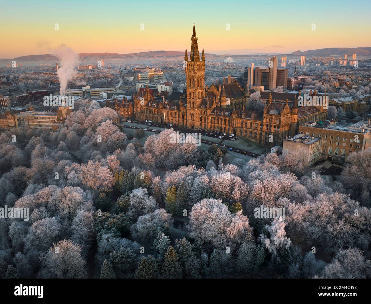 Aerial shot of the University of Glasgow with the trees in Kelvingrove Park covered in hoarfrost after a prolonged period of sub- zero temperatures. Stock Photo