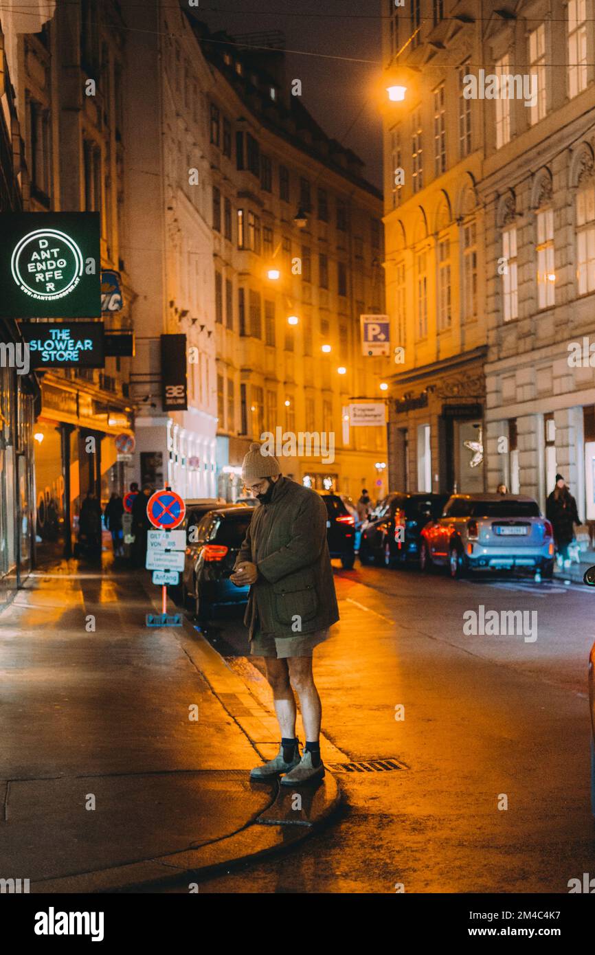 Travelling to vienna hi-res stock photography and images - Alamy