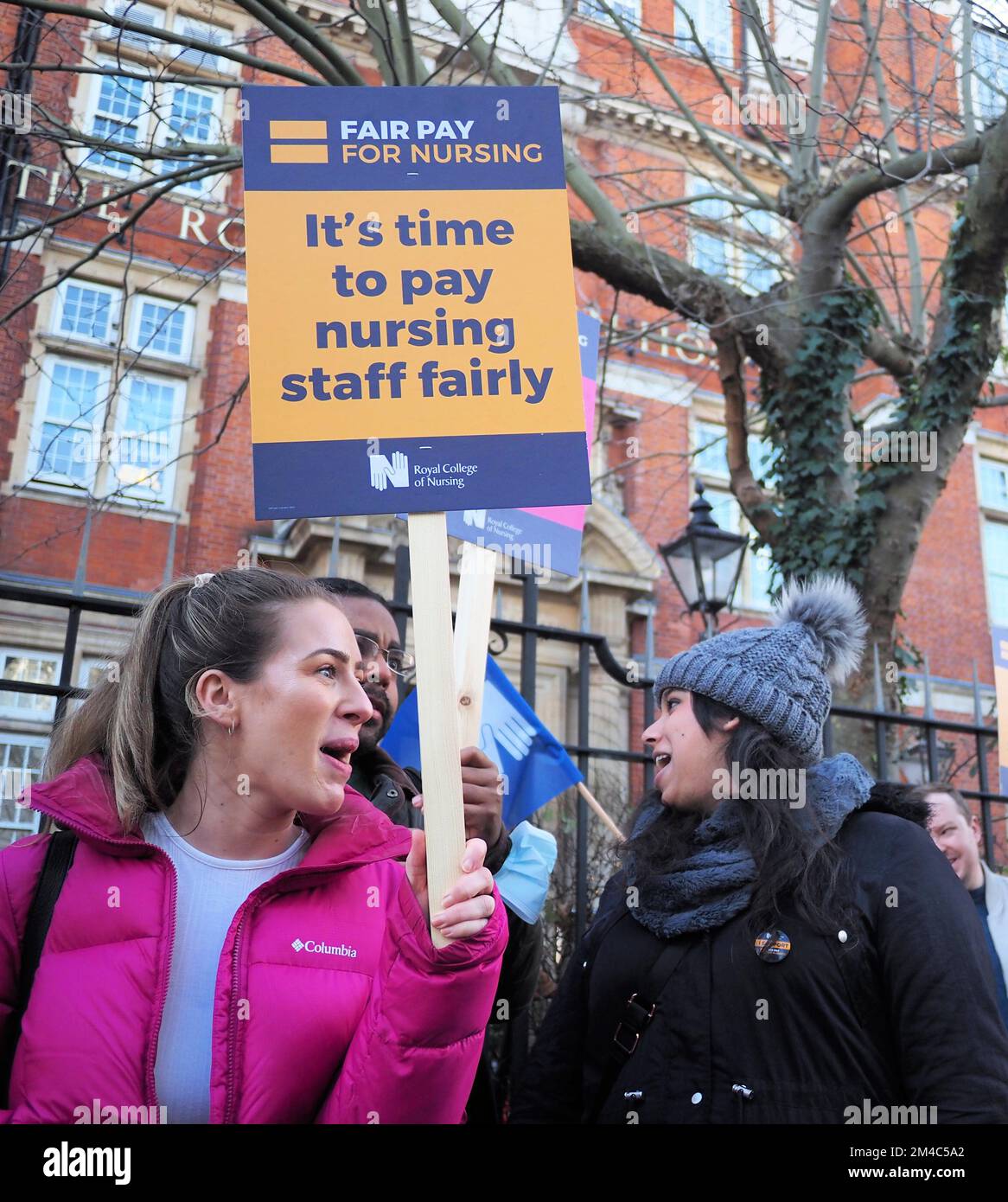 London, UK. 20th Dec, 20. Nurses in England, Wales and Northern Ireland go on strike in an ongoing dispute with the government about pay and concerns. Picket line outside Royal Marsden Hospital, Chelsea. Credit: Brian Minkoff/Alamy Live News Stock Photo