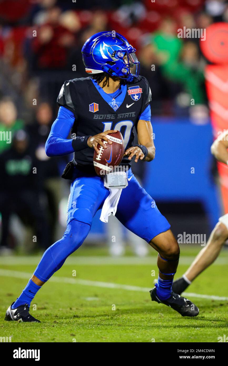 Boise State Broncos quarterback Taylen Green (10) drops back to pass in