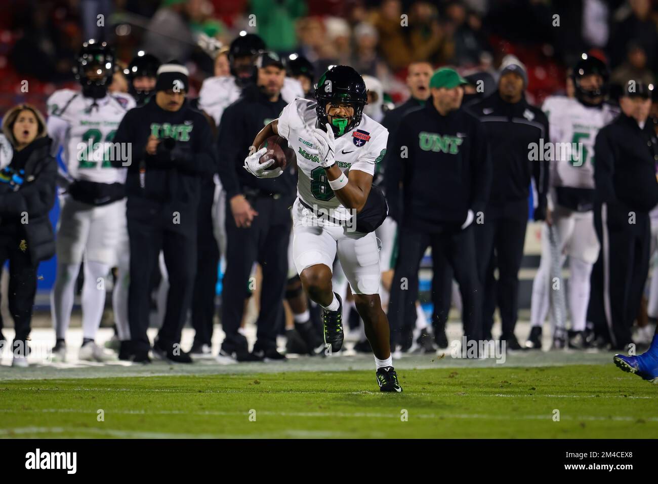 North Texas Mean Green wide receiver Damon Ward Jr. (8) makes a 40-yard catch during the 1st quarter of the 2022 Frisco Bowl college football game, at Stock Photo