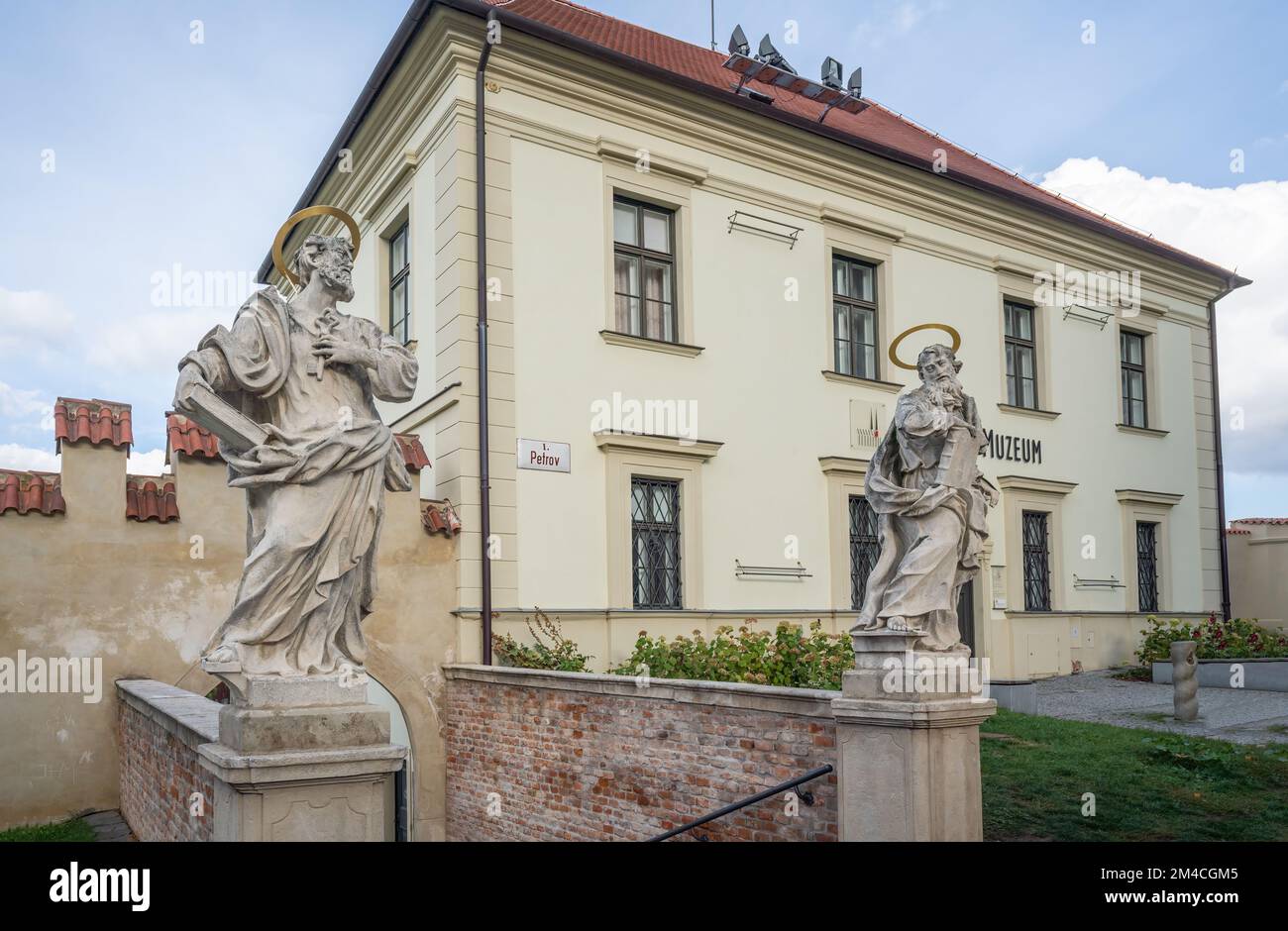 diocesan-museum-with-st-peter-and-paul-statues-brno-czech-republic