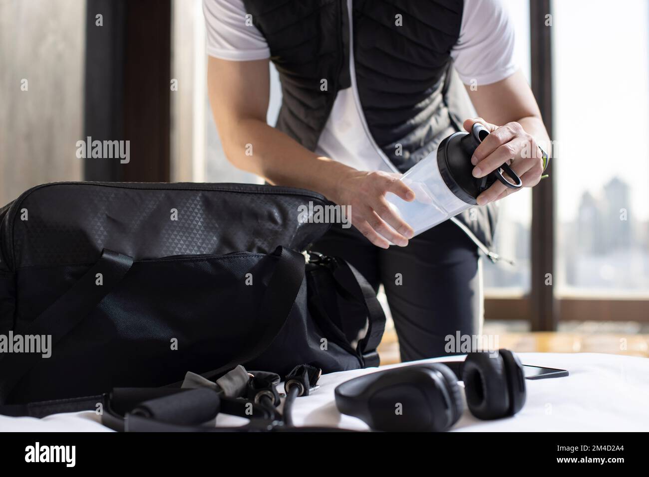 Getting ready to go to bed hi-res stock photography and images - Alamy