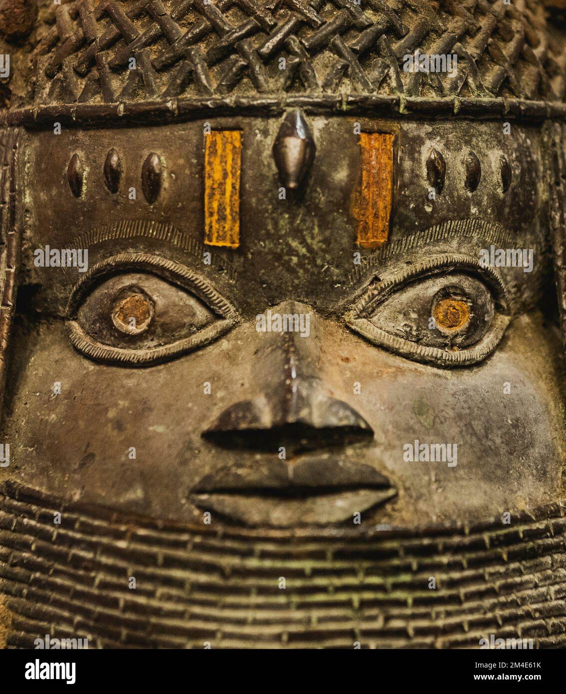 Commemorative head of a king (Benin bronze), taken during the ceremony