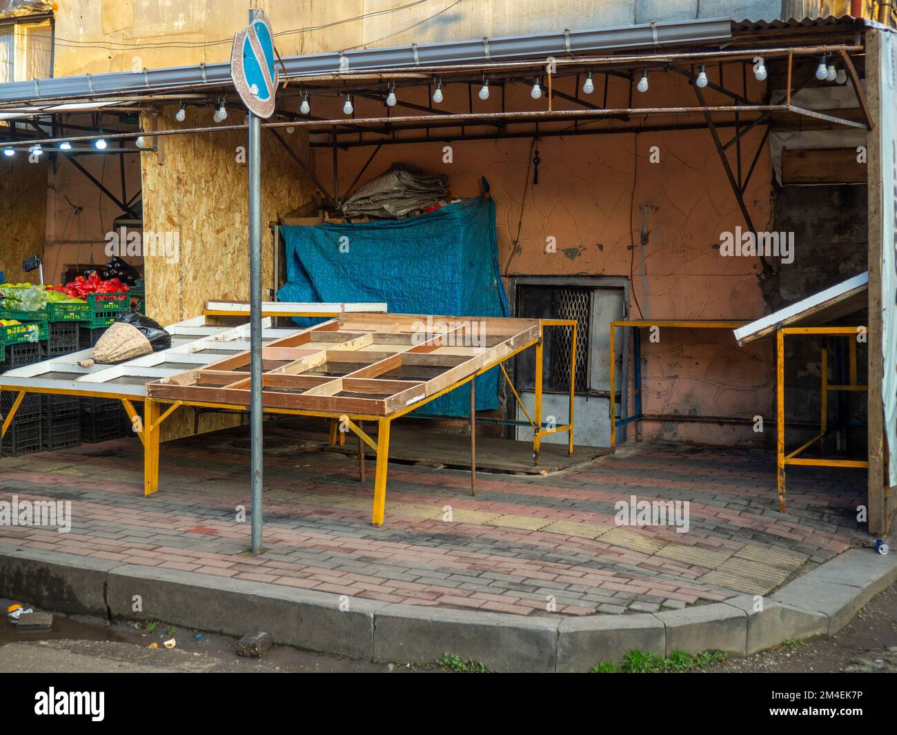 Empty stall hires stock photography and images Alamy