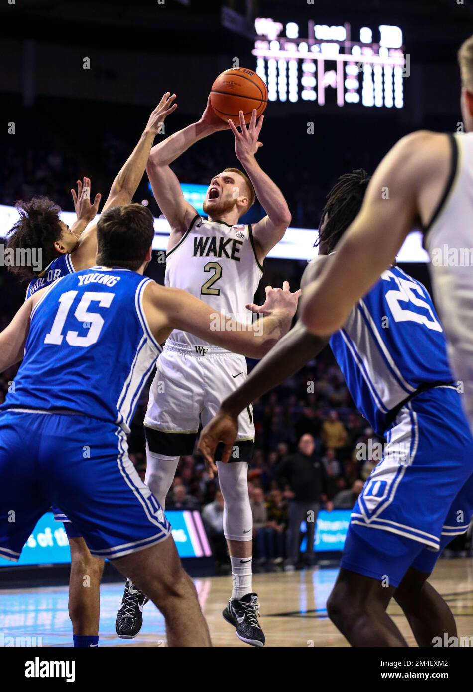 Duke vs wake jpg hires stock photography and images Alamy
