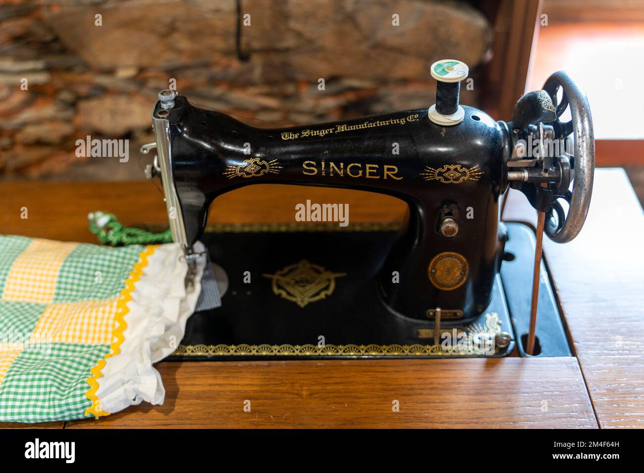 Vintage Singer sewing machine Stock Photo