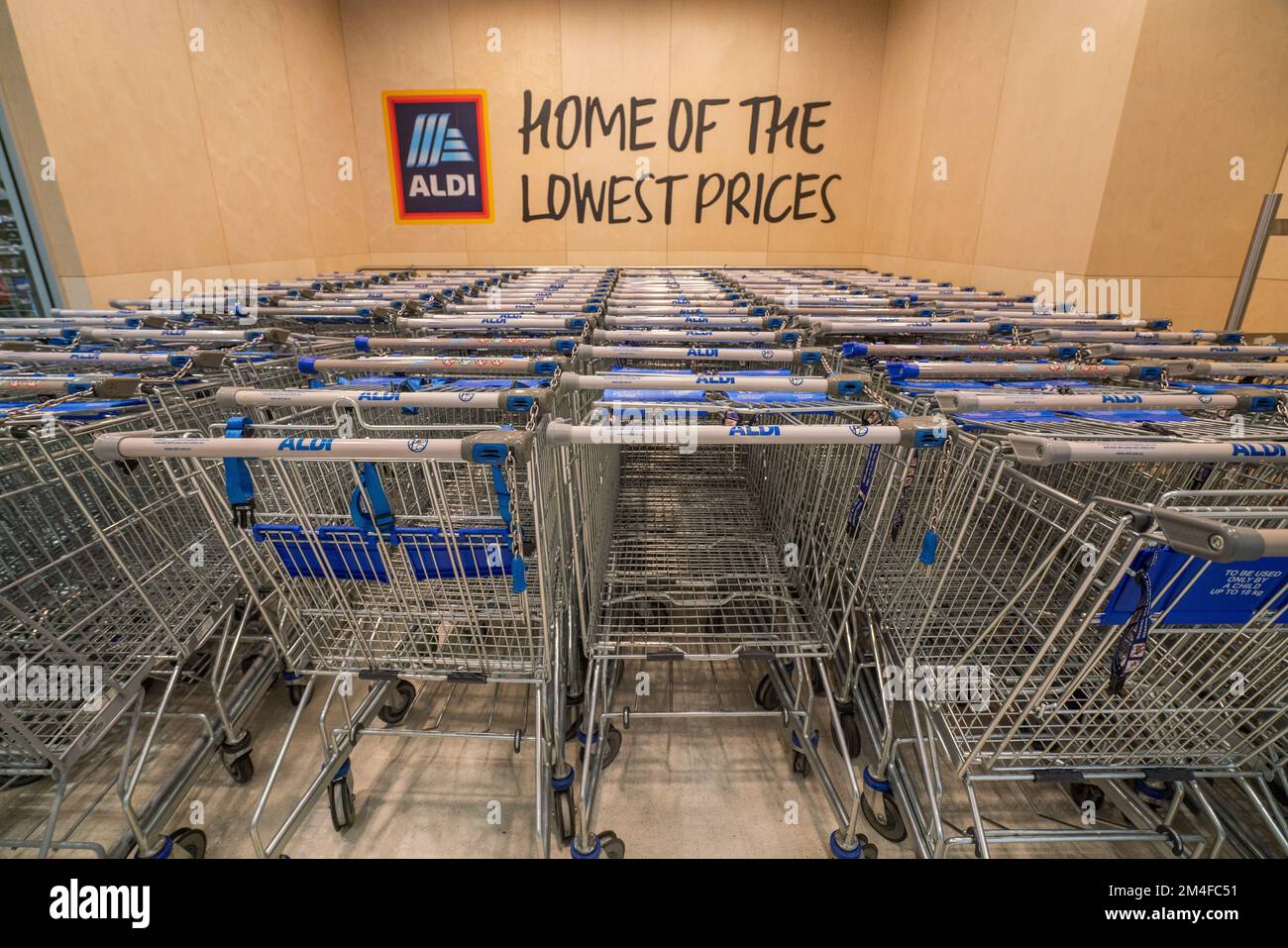 Aldi trolleys hires stock photography and images Alamy