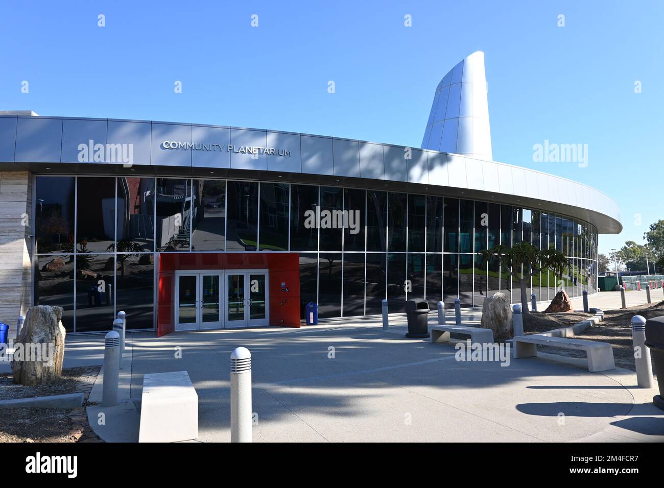 COSTA MESA, CALIFORNIA 19 DEC 2022 The Community