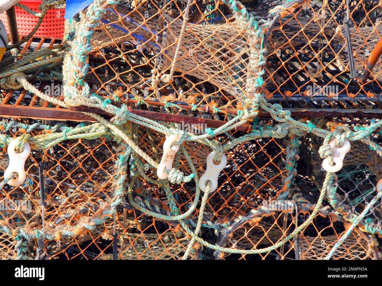 Crab netting hi-res stock photography and images - Alamy
