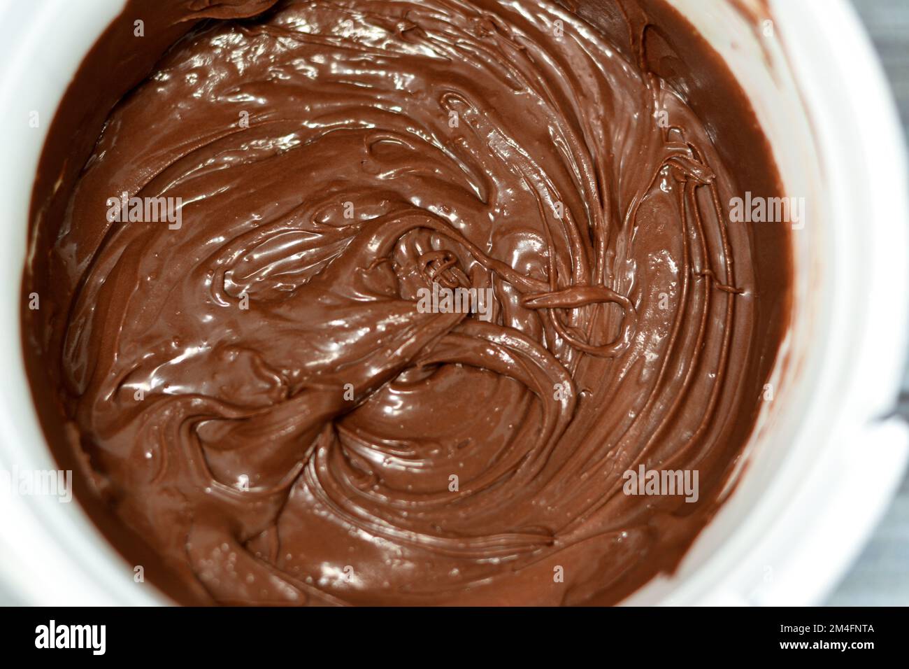sweetened hazelnut cocoa spread, chocolate nougat cream, texture of