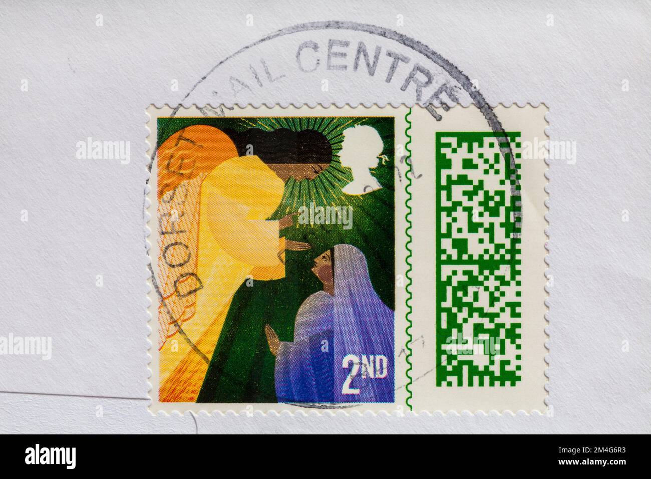 2nd class Christmas stamp stuck on envelope - stamp barcoded, stamp barcode UK 2022 Stock Photo