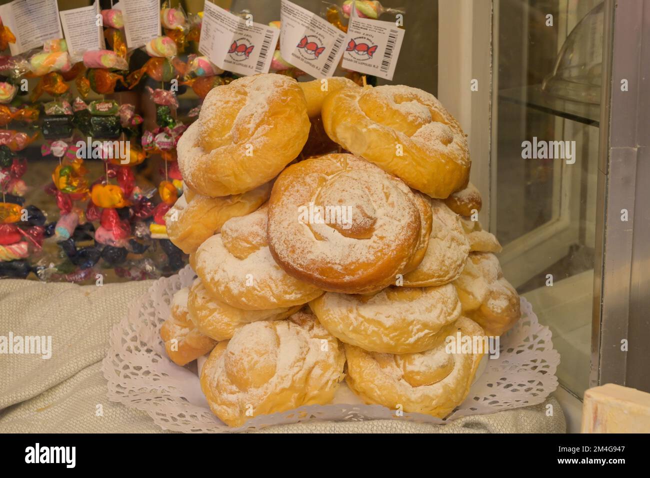 Kuchen Ensaimada, Wochenmarkt , Arta, Mallorca, Spanien Stock Photo