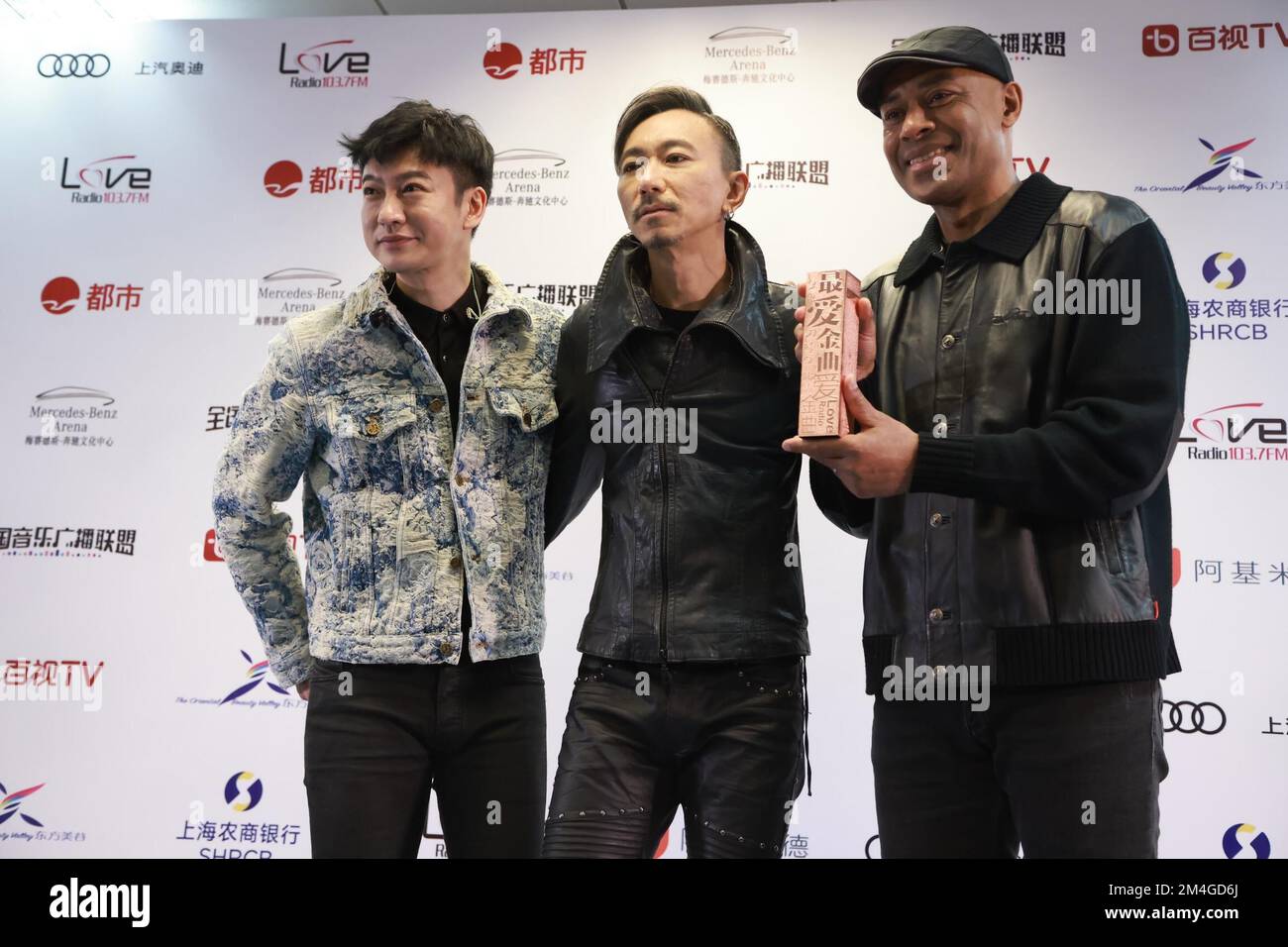 Taiwanese Mandopop rock band Shin attended the 6th Love Radio Music ...