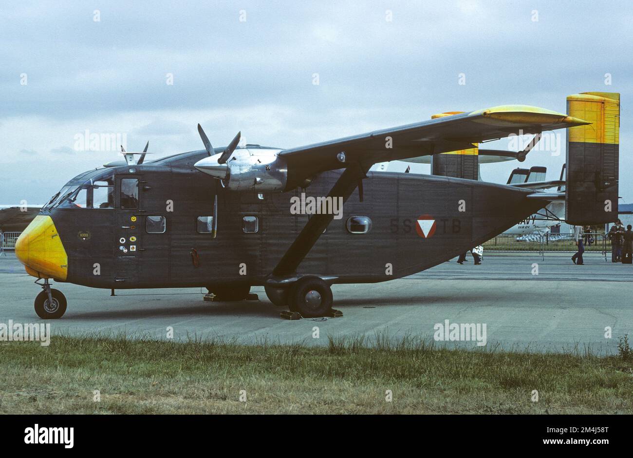 Skyvan hi-res stock photography and images - Alamy